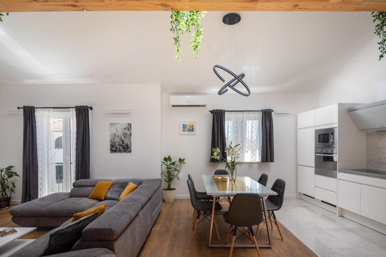Metily Apartment Split Exterior photo